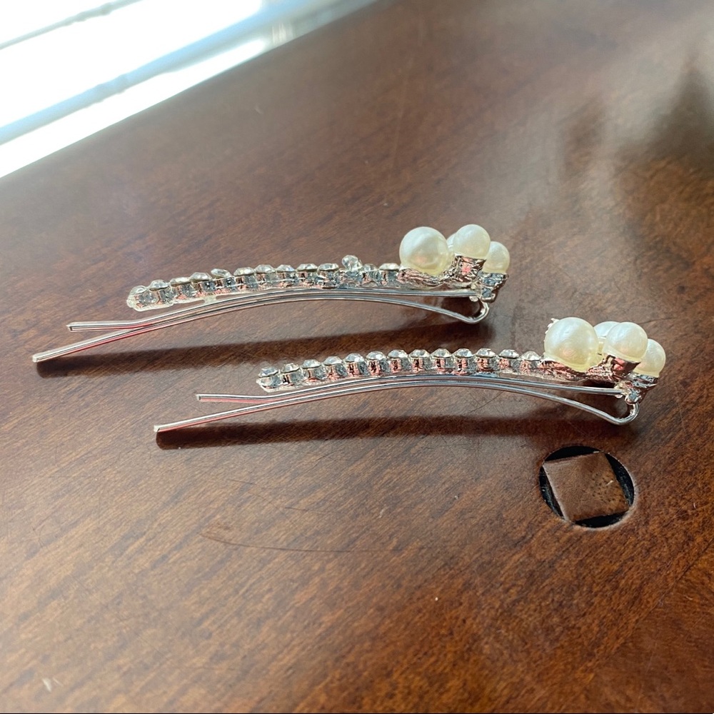 Silver Faux Pearl Butterfly & Rhinestone Barrettes - Picture 2 of 3
